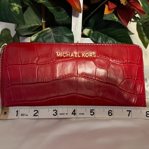 Rare Michael Kors Red Leather Handbag with matching wallet and a dust bag - Picture 16 of 16